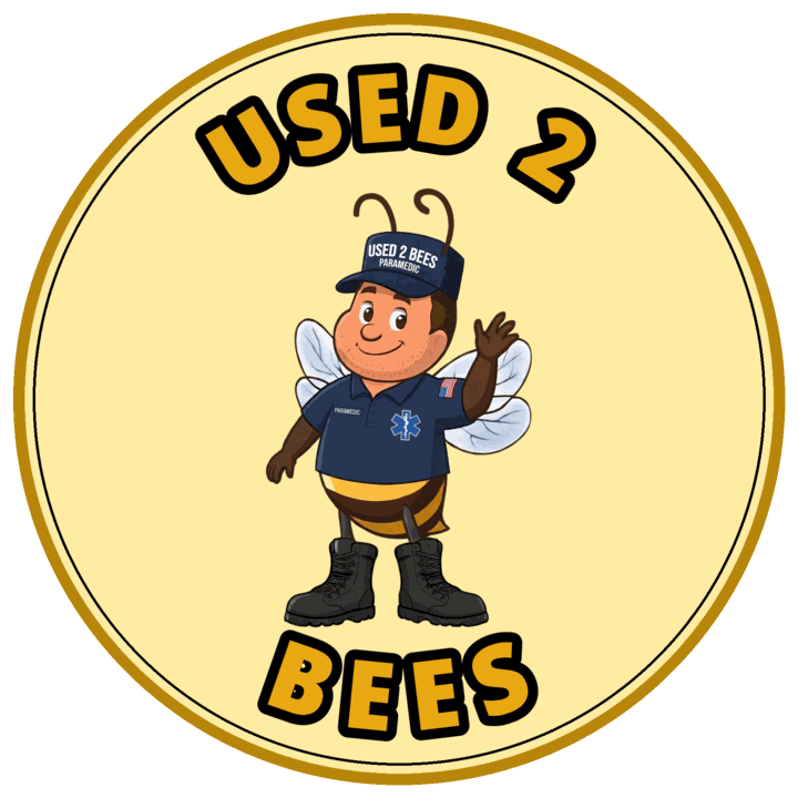 Used 2 Bees circle sticker — Paramedic (Male)